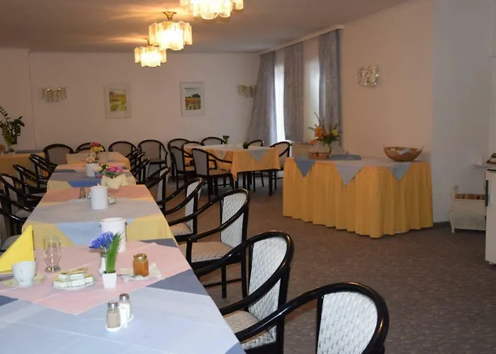 Penzion Rohrbacher Hof 3*